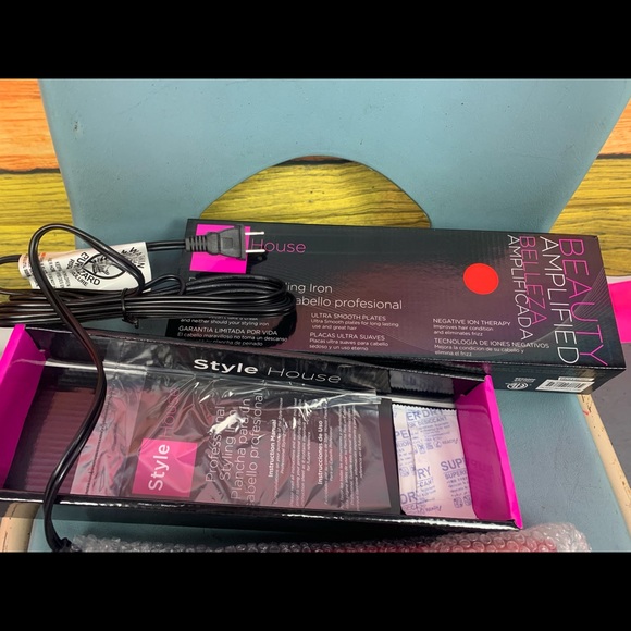 🚫SOLD🚫STYLE HOUSE candy apple red professional styling iron !  BRAND NEW - Picture 12 of 14